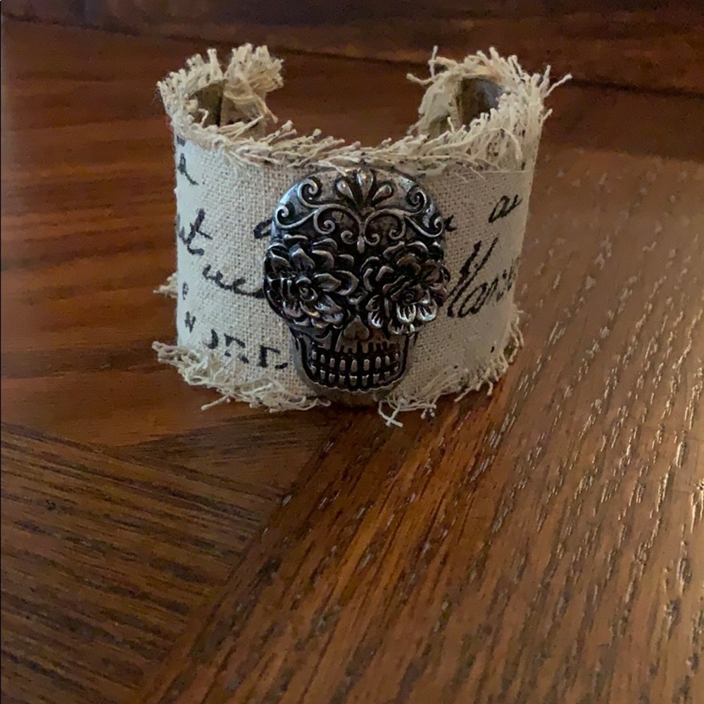 Wrist cuff